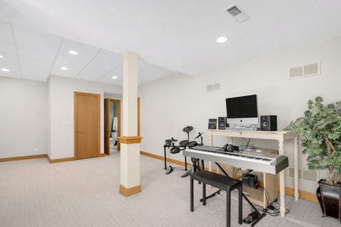 Tiny photo for 271 Woodstock Avenue, Clarendon Hills, IL 60514 (MLS # 12576665)