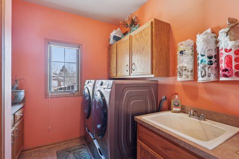 Tiny photo for 1237 W Parliament Street, Crete, IL 60417 (MLS # 12571613)