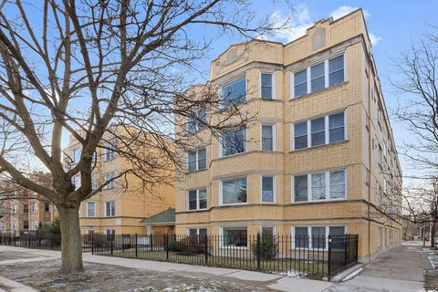 Photo of 4962 N Spaulding Avenue #3, Chicago, IL 60625 (MLS # 12541560)