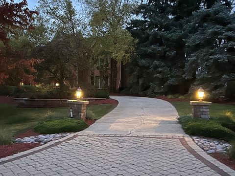 Tiny photo for 35 Revere Drive, South Barrington, IL 60010 (MLS # 12600531)