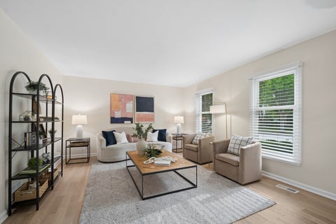 Tiny photo for 4008 N Walnut Avenue, Arlington Heights, IL 60004 (MLS # 12712322)