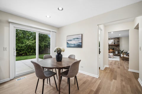 Tiny photo for 4008 N Walnut Avenue, Arlington Heights, IL 60004 (MLS # 12712322)