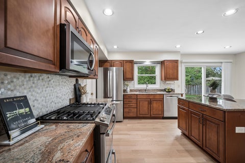 Tiny photo for 4008 N Walnut Avenue, Arlington Heights, IL 60004 (MLS # 12712322)