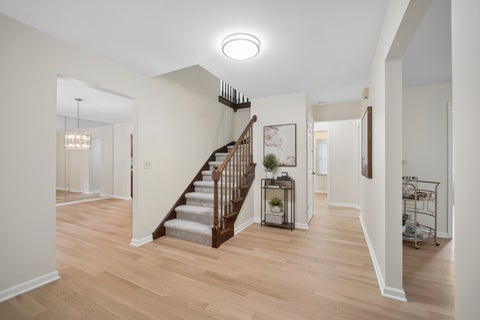 Tiny photo for 4008 N Walnut Avenue, Arlington Heights, IL 60004 (MLS # 12712322)