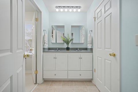 Tiny photo for 4008 N Walnut Avenue, Arlington Heights, IL 60004 (MLS # 12712322)