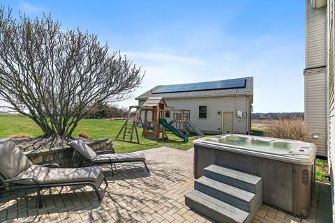 Tiny photo for 17423 Cobblestone Bend, Marengo, IL 60152 (MLS # 12589425)