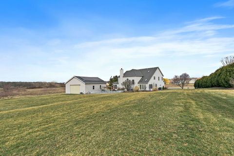 Tiny photo for 17423 Cobblestone Bend, Marengo, IL 60152 (MLS # 12589425)