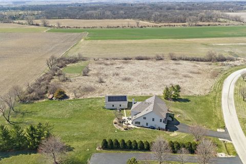 Tiny photo for 17423 Cobblestone Bend, Marengo, IL 60152 (MLS # 12589425)