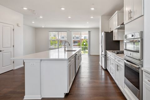 Tiny photo for 2961 Reflection Drive, Naperville, IL 60564 (MLS # 12637186)