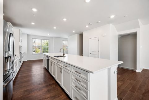 Tiny photo for 2961 Reflection Drive, Naperville, IL 60564 (MLS # 12637186)