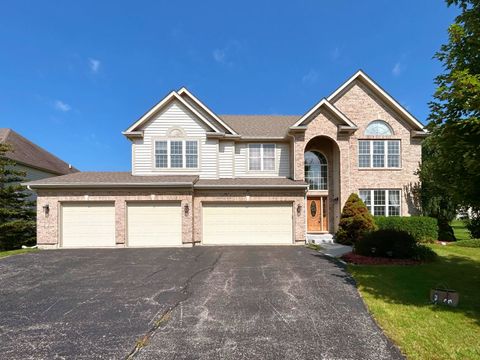 Tiny photo for 3 Barton Creek Court, Lake In The Hills, IL 60156 (MLS # 12557940)