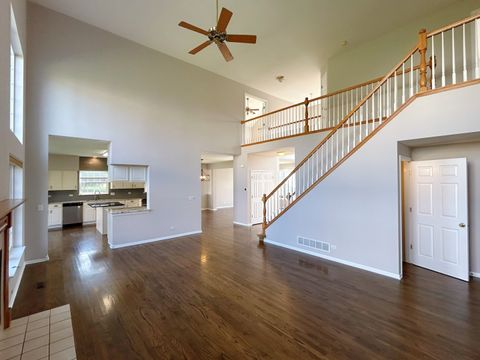 Tiny photo for 3 Barton Creek Court, Lake In The Hills, IL 60156 (MLS # 12557940)