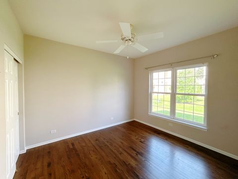 Tiny photo for 3 Barton Creek Court, Lake In The Hills, IL 60156 (MLS # 12557940)