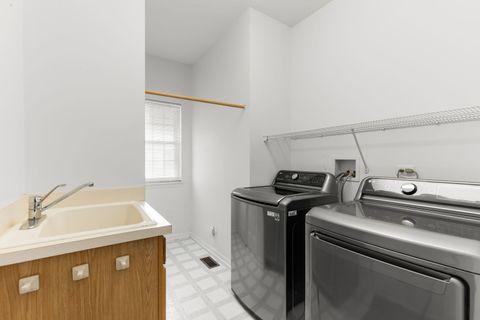 Tiny photo for 3 Barton Creek Court, Lake In The Hills, IL 60156 (MLS # 12557940)