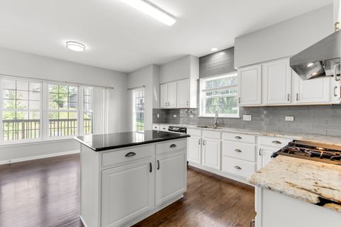 Tiny photo for 3 Barton Creek Court, Lake In The Hills, IL 60156 (MLS # 12557940)