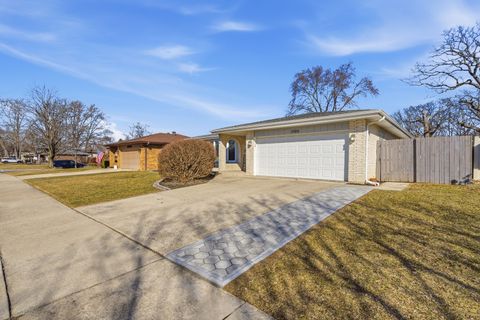 Tiny photo for 17005 Ridgeland Avenue, Tinley Park, IL 60477 (MLS # 12570381)