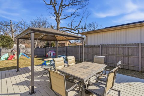 Tiny photo for 17005 Ridgeland Avenue, Tinley Park, IL 60477 (MLS # 12570381)