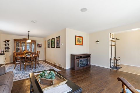 Tiny photo for 17005 Ridgeland Avenue, Tinley Park, IL 60477 (MLS # 12570381)