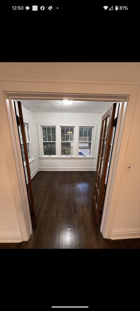 25 Keller Avenue N