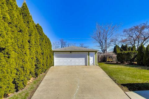 Tiny photo for 8407 N Olcott Avenue, Niles, IL 60714 (MLS # 12610681)