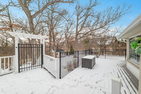 Tiny photo for 10 Deerpath Lane, Palos Park, IL 60464 (MLS # 12610668)