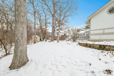 Tiny photo for 10 Deerpath Lane, Palos Park, IL 60464 (MLS # 12610668)