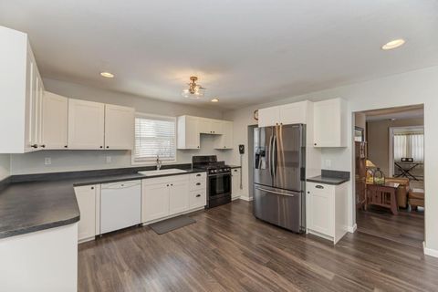 Tiny photo for 33709 S West River Road, Wilmington, IL 60481 (MLS # 12559215)