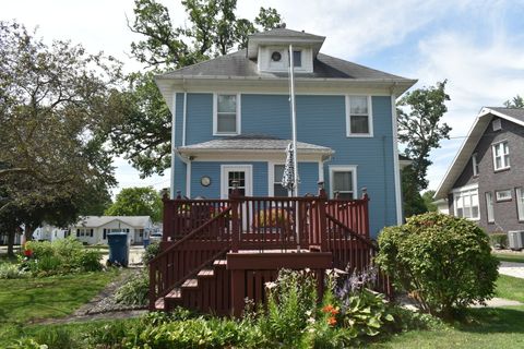 A home in Watseka