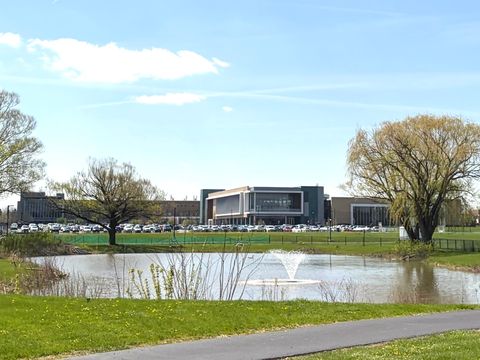 Tiny photo for 205 Taylor Court, Buffalo Grove, IL 60089 (MLS # 12625155)