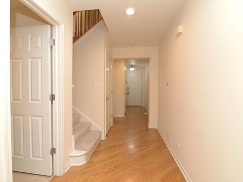 Tiny photo for 205 Taylor Court, Buffalo Grove, IL 60089 (MLS # 12625155)