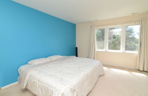 Tiny photo for 205 Taylor Court, Buffalo Grove, IL 60089 (MLS # 12625155)