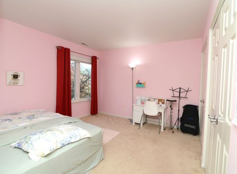 Tiny photo for 205 Taylor Court, Buffalo Grove, IL 60089 (MLS # 12625155)