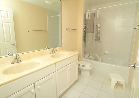 Tiny photo for 205 Taylor Court, Buffalo Grove, IL 60089 (MLS # 12625155)