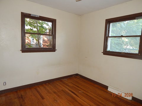 Tiny photo for 723 S 12th Street, Clinton, IA 52732 (MLS # 12777515)
