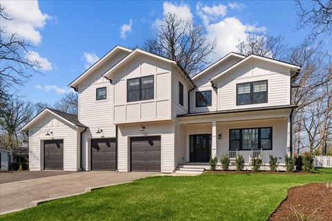 15 Reliance Lane Lincolnshire IL 60069