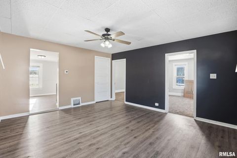 Tiny photo for 1649 FLORENCE Lane, Davenport, IA 52804 (MLS # QC4269903)