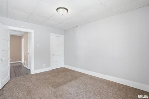 Tiny photo for 1649 FLORENCE Lane, Davenport, IA 52804 (MLS # QC4269903)