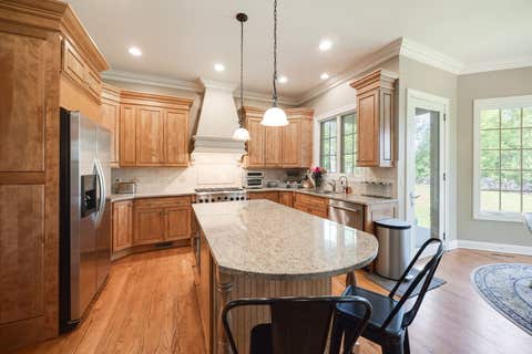 Tiny photo for 7508 Forest Oak Drive, McHenry, IL 60050 (MLS # 12659751)