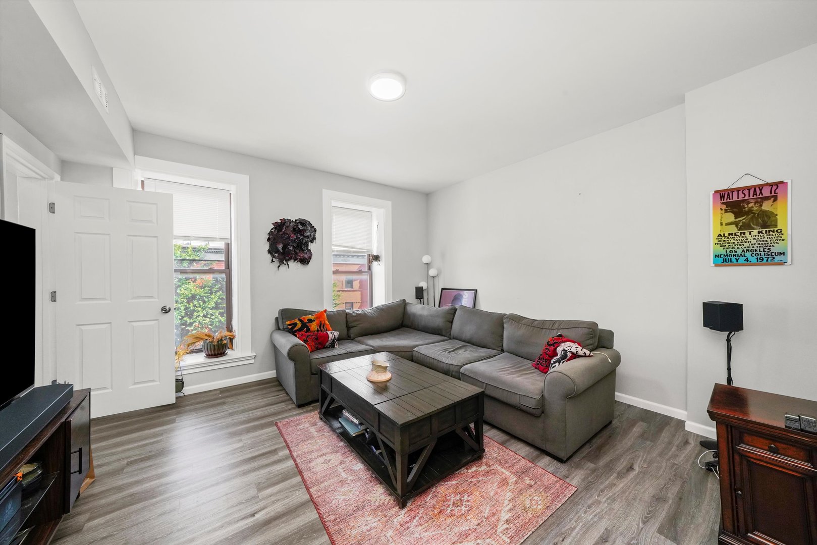 1707 W Chicago Avenue