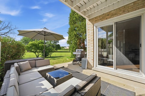 Tiny photo for 252 W Golfview Terrace, Palatine, IL 60067 (MLS # 12712366)