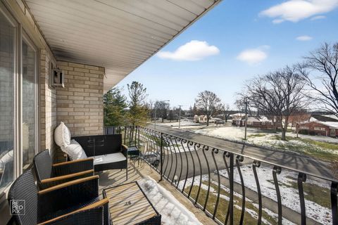 Tiny photo for 6640 183rd Street #3B, Tinley Park, IL 60477 (MLS # 12608436)