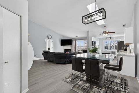 Tiny photo for 6640 183rd Street #3B, Tinley Park, IL 60477 (MLS # 12608436)