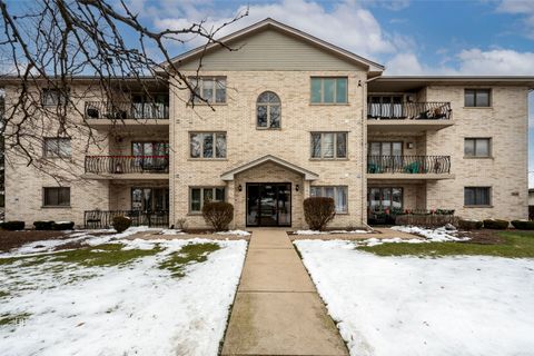 Tiny photo for 6640 183rd Street #3B, Tinley Park, IL 60477 (MLS # 12608436)