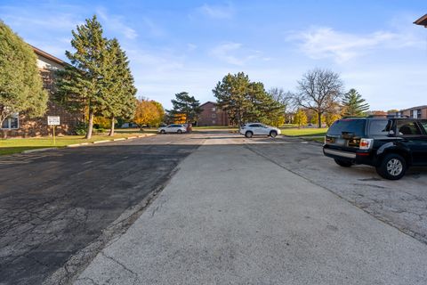 Tiny photo for 15308 Treetop Drive #3A, Orland Park, IL 60462 (MLS # 12529448)