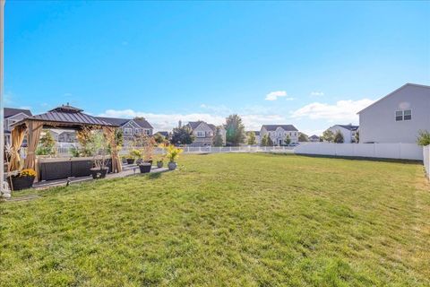 Tiny photo for 435 Fawn Drive, Oswego, IL 60543 (MLS # 12492250)