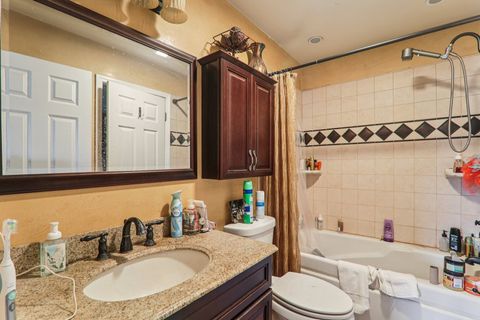 Tiny photo for 603 RIVER BLUFF Drive #603, Carpentersville, IL 60110 (MLS # 12498712)