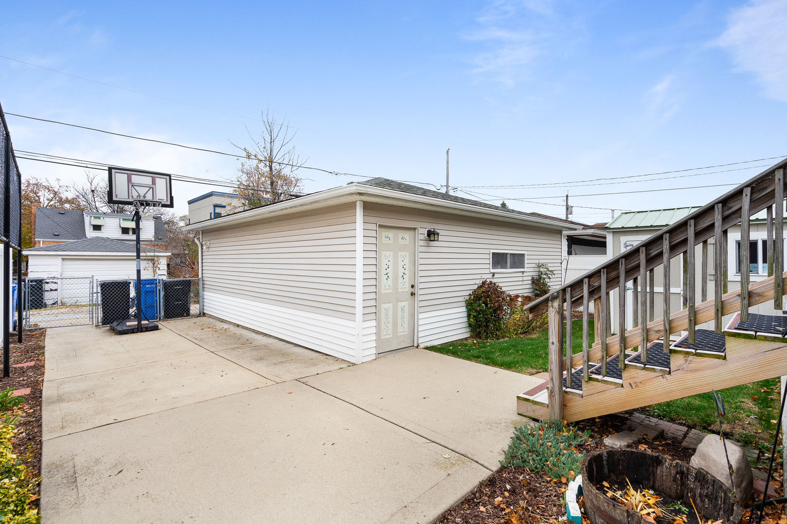 11305 S Central Park Avenue