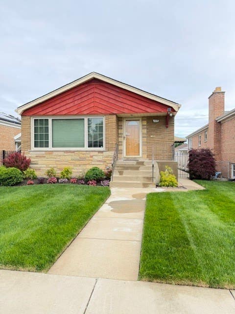 Tiny photo for 3650 W 81st Place, Chicago, IL 60652 (MLS # 12653656)