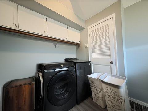 Tiny photo for 10530 S 82nd Court, Palos Hills, IL 60465 (MLS # 12489610)