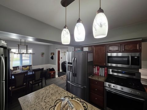 Tiny photo for 10530 S 82nd Court, Palos Hills, IL 60465 (MLS # 12489610)